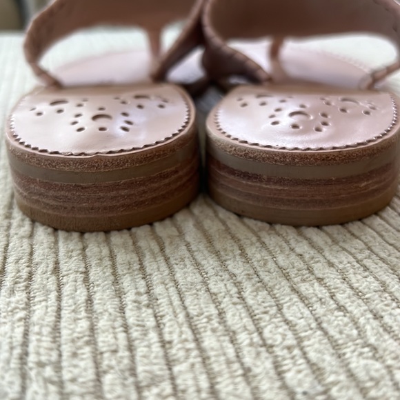 Jack Rogers Blush and embroidered Butterfly slip on sandals - Size 6 - Picture 6 of 12